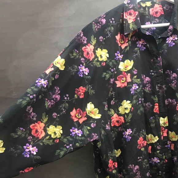 ARITZIA Talula Oversized Floral Shirt Silk Cotton - Picture 3 of 9